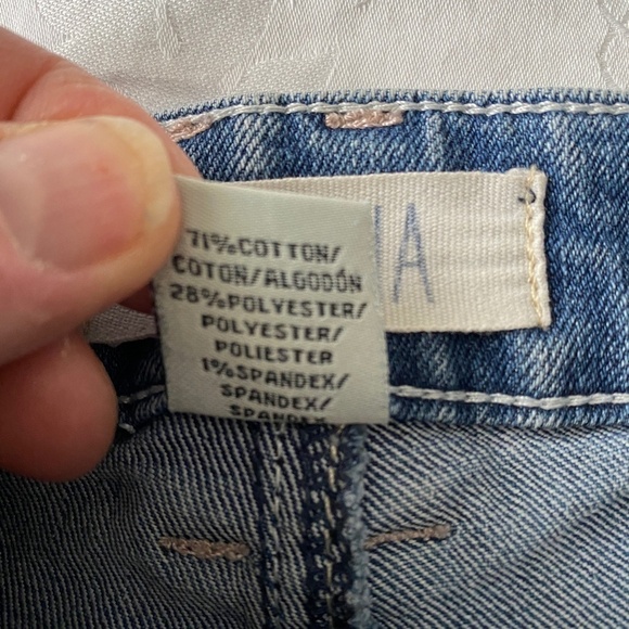 Vienna‎ Women's Denim High Waist Rolled Hem Jean Shorts Size 7 - Picture 7 of 12